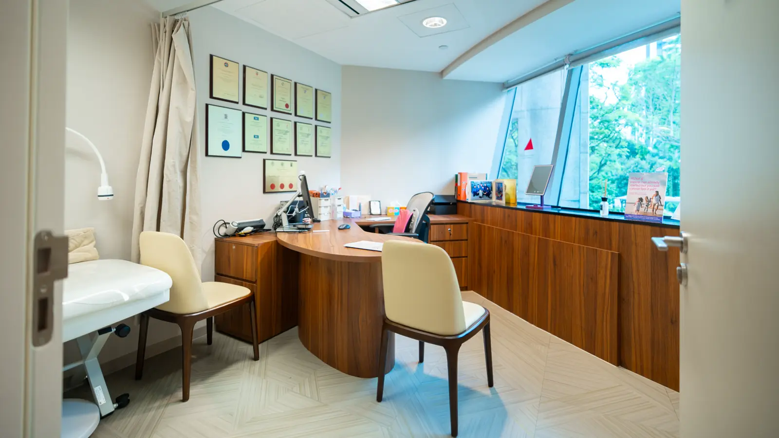 Doctor's consultation room at Fusion Medical, Wheelock Place