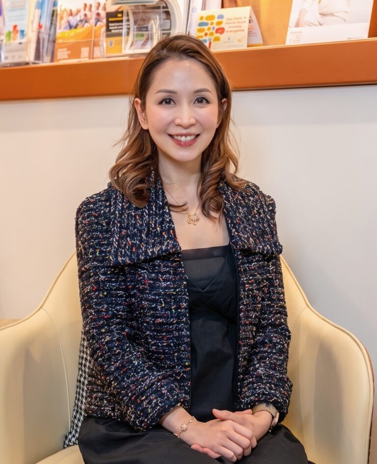 Dr Juliana Latif